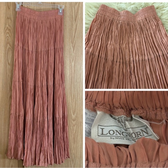 Longhorn Dresses & Skirts - Longhorn Pleated Maxi Skirt - Soft Dusty Rose
